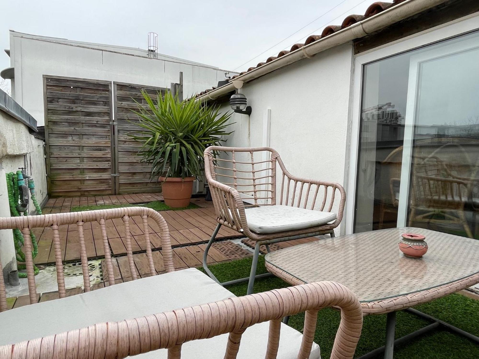 Logement Familial Etage Privatif Apartment Bordeaux Bagian luar foto